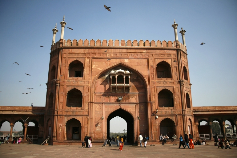 shutterstock_9706894 Jama Masjid entrance, Delhi, India